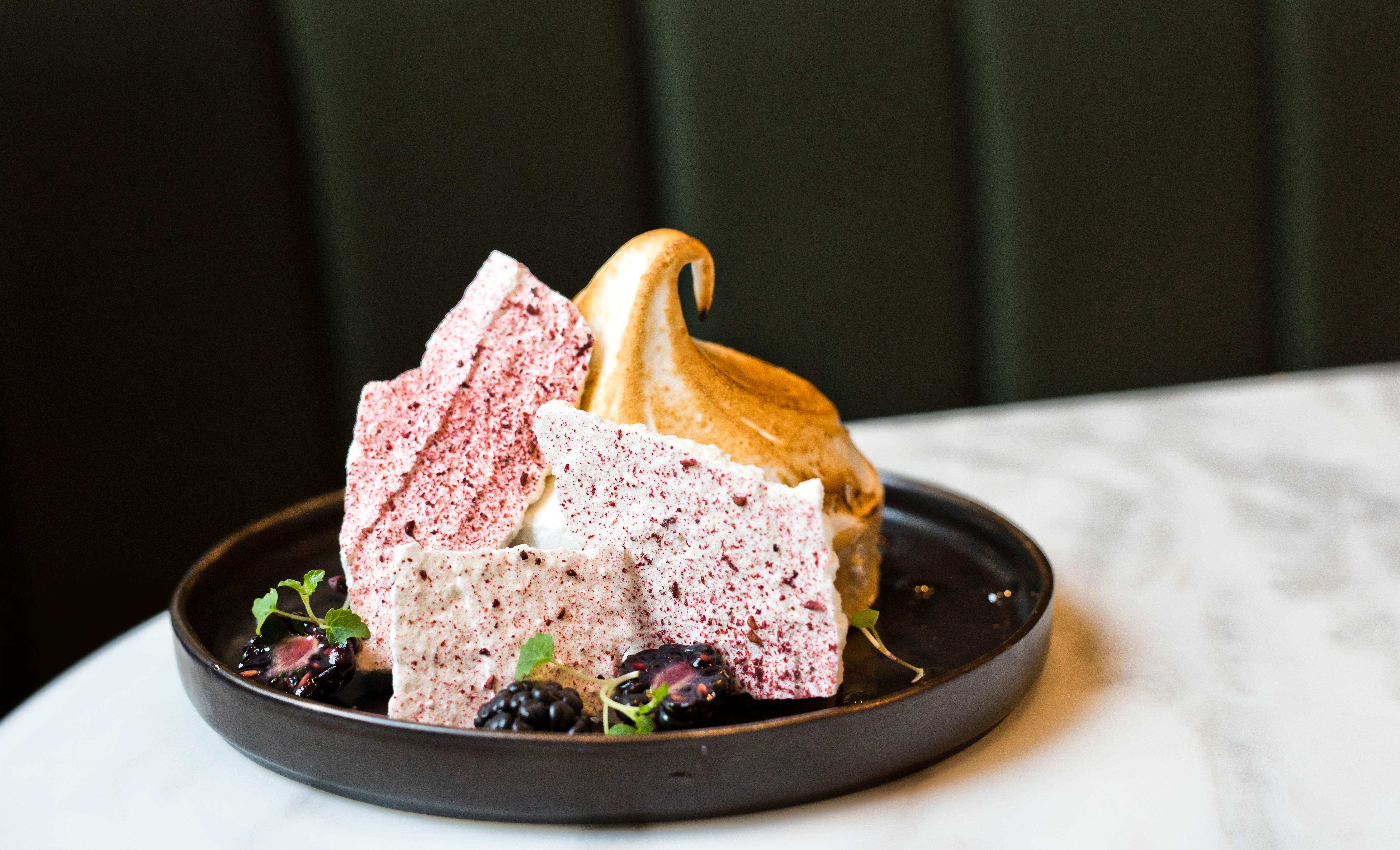 Kimpton Blythswood Square Hotel & Spa By Ihg Глазго Экстерьер фото A slice of blueberry meringue cake