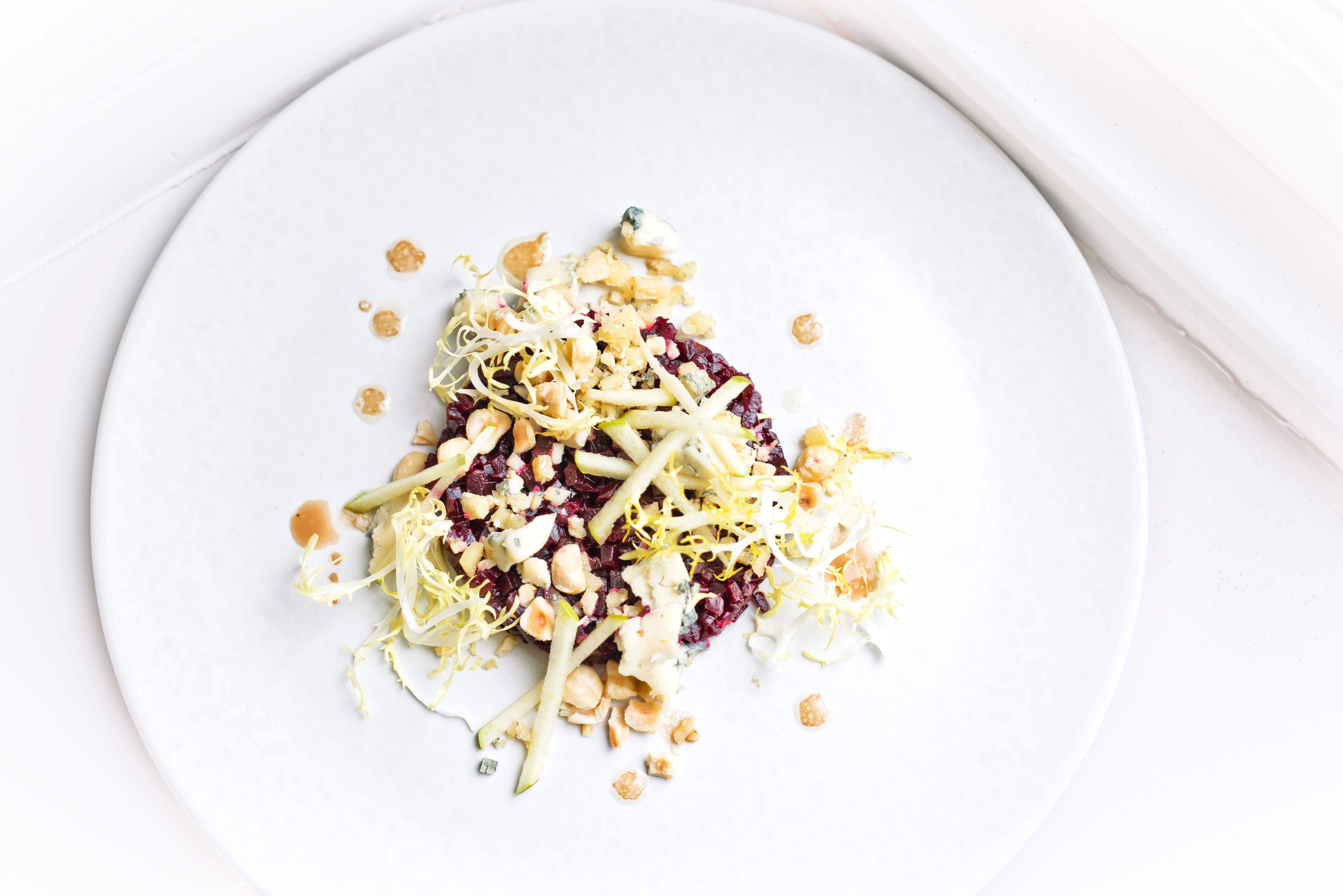 Kimpton Blythswood Square Hotel & Spa By Ihg Глазго Экстерьер фото A salad prepared by the Culinary Institute of America